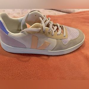 Veja sneakers Size 8.5